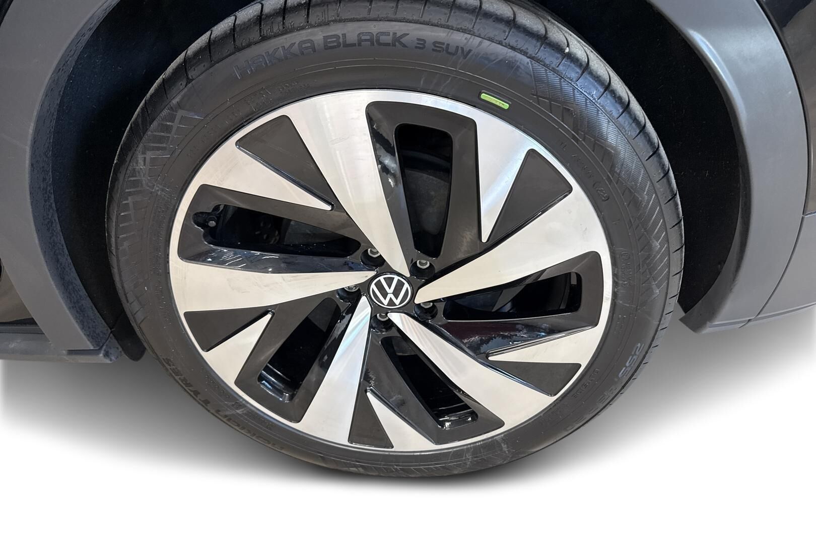 Volkswagen ID.4 iso kuva 11