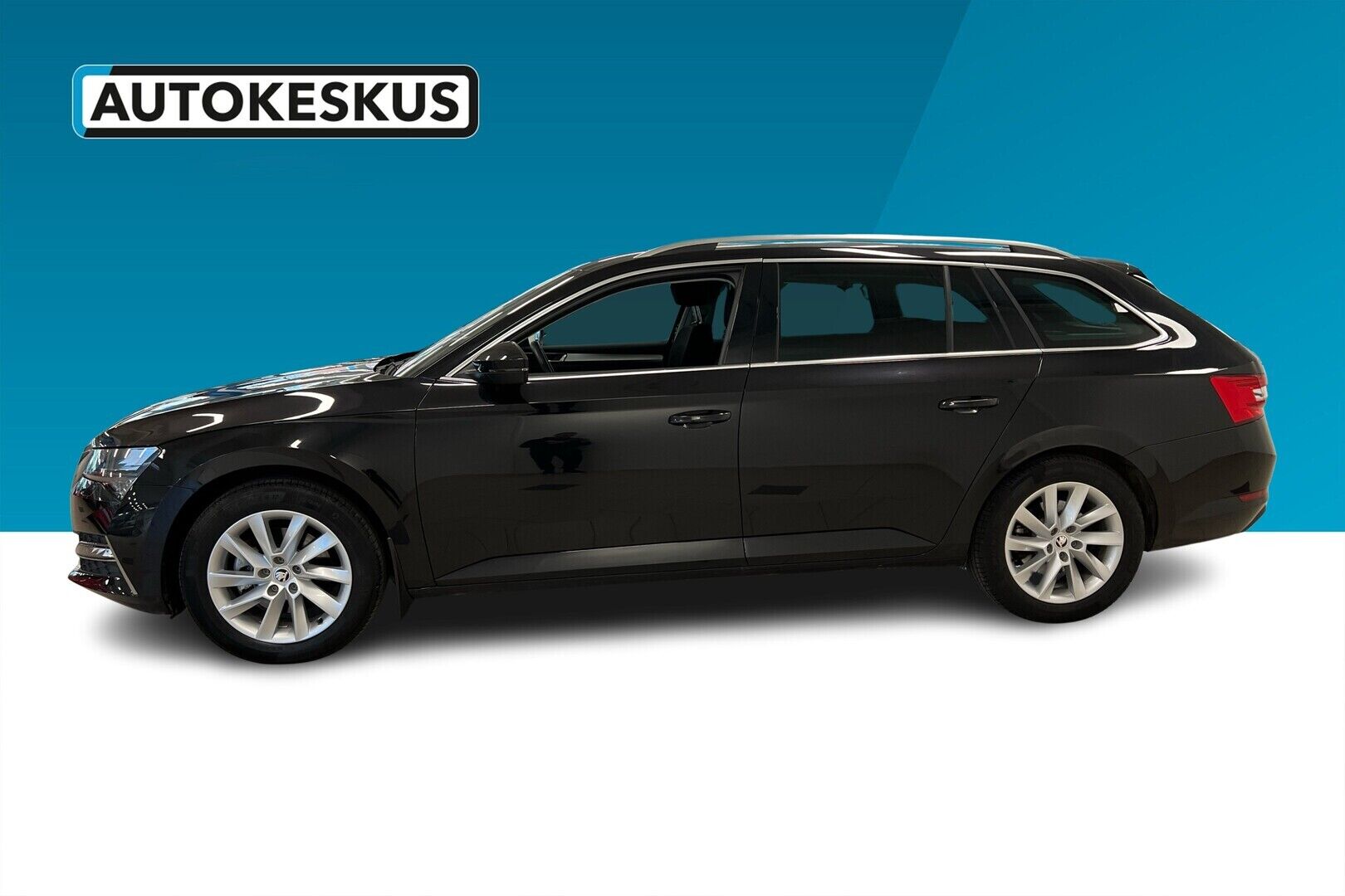 Skoda Superb iso kuva 4