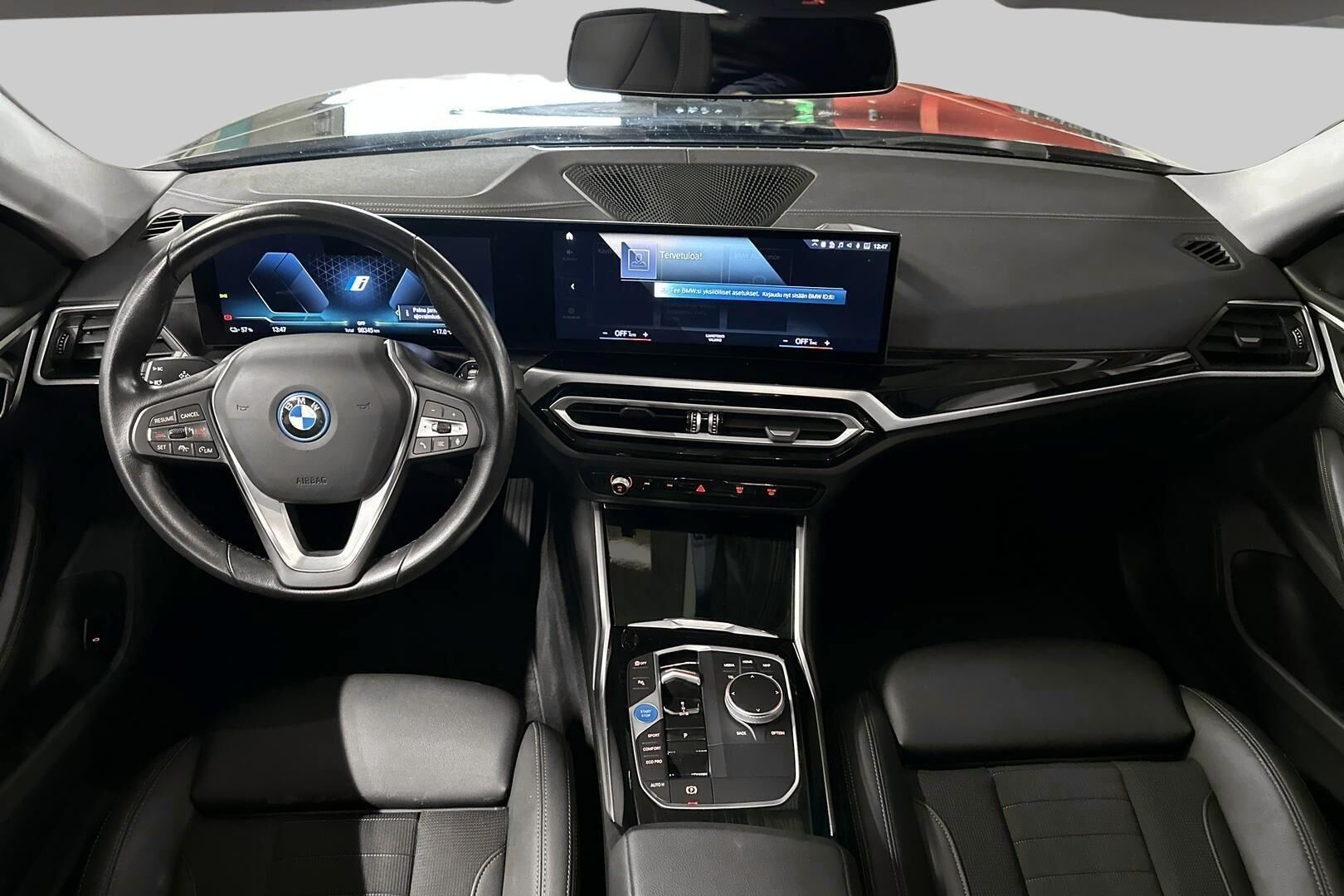 BMW i4 iso kuva 8