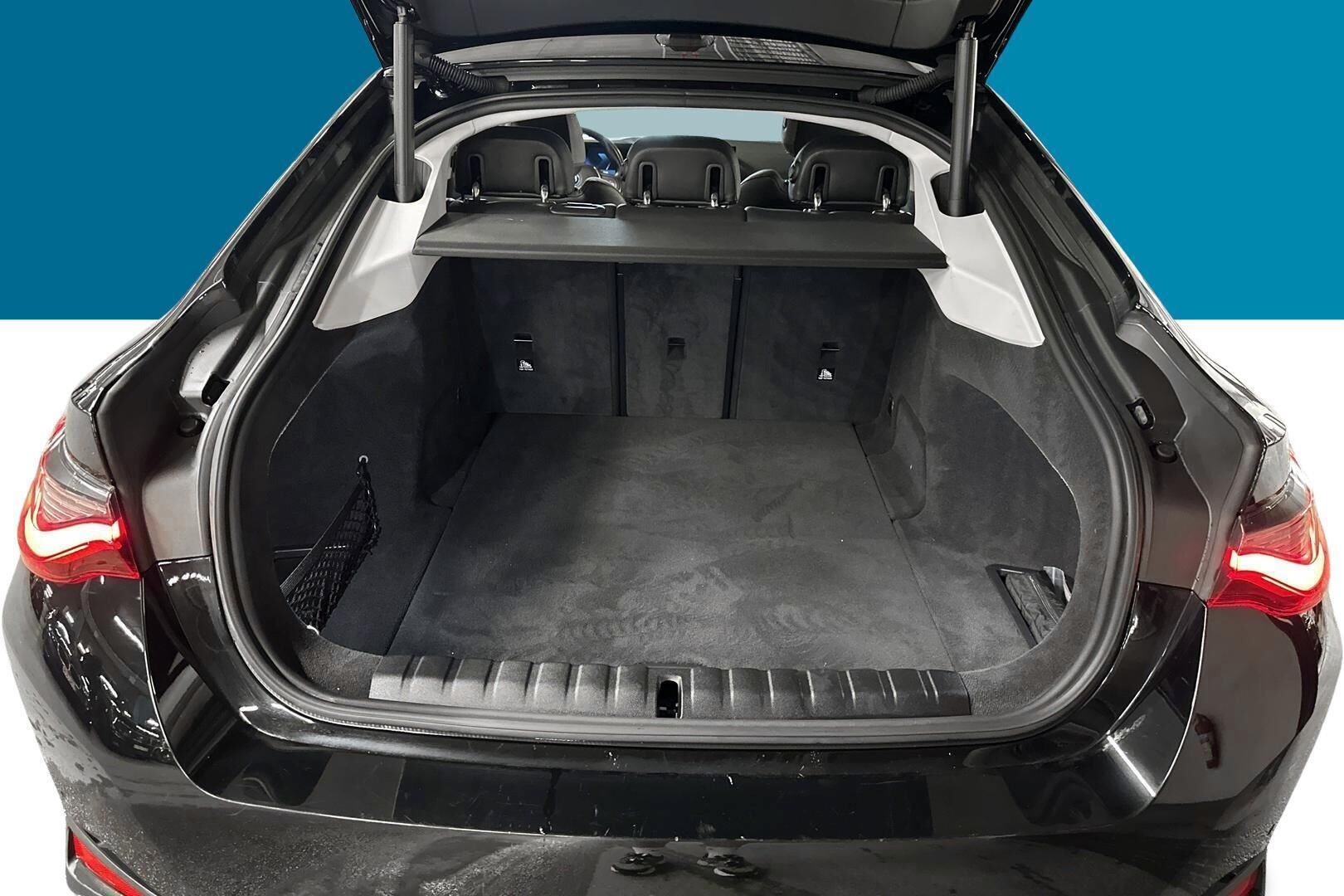 BMW i4 iso kuva 9