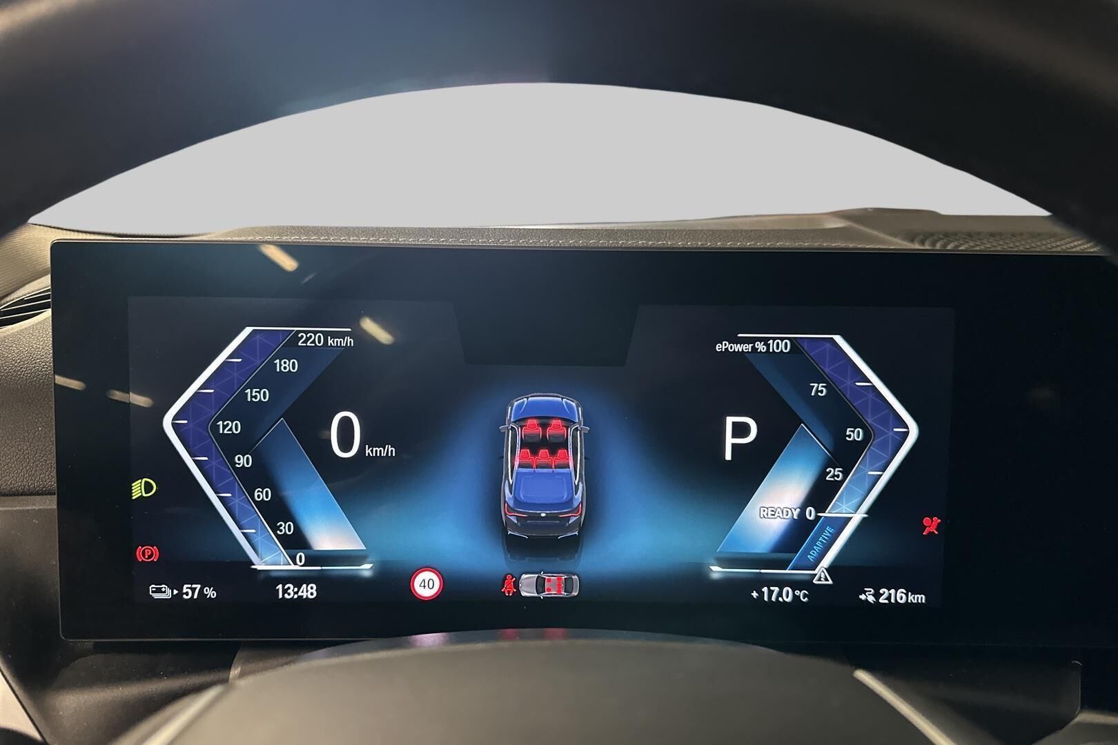 BMW i4 iso kuva 15