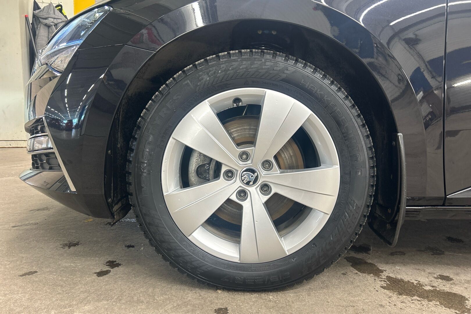 Skoda Superb iso kuva 21