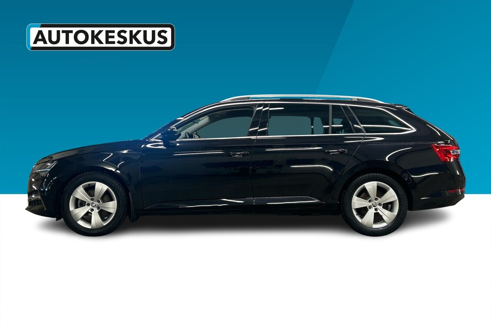 Skoda Superb iso kuva 4