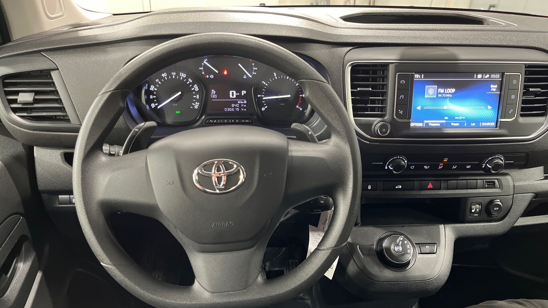 Toyota Proace iso kuva 11