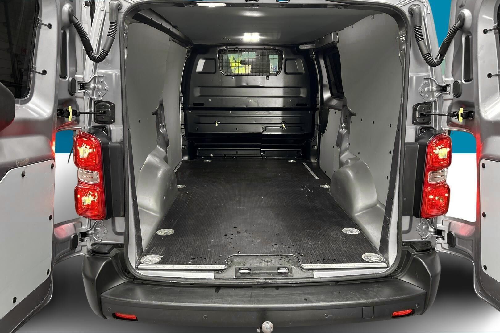 Toyota Proace iso kuva 12