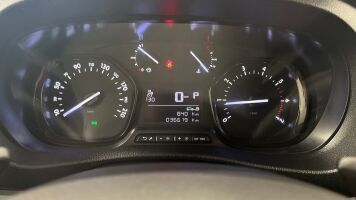 Toyota Proace esikatselu 13