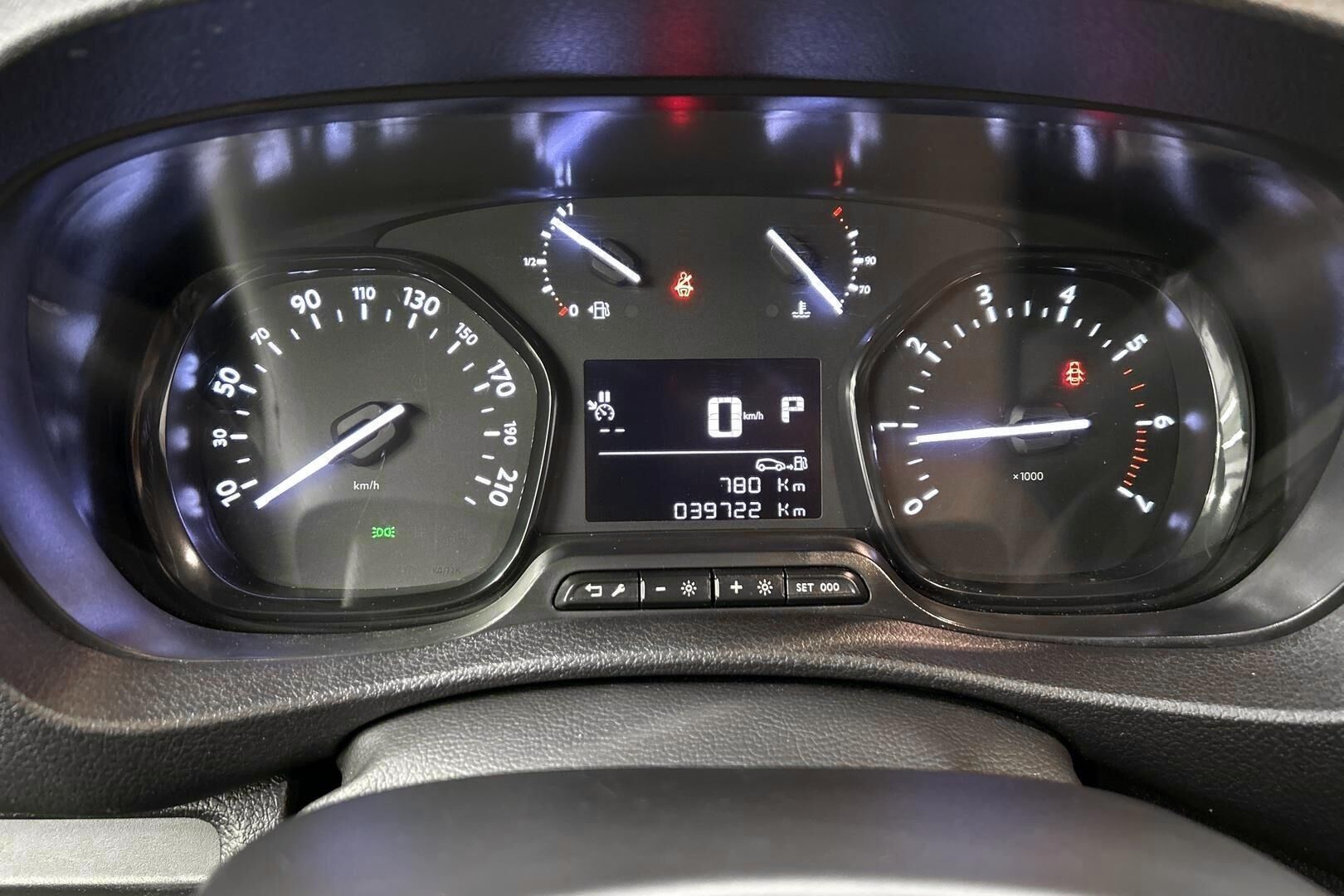 Toyota Proace iso kuva 15