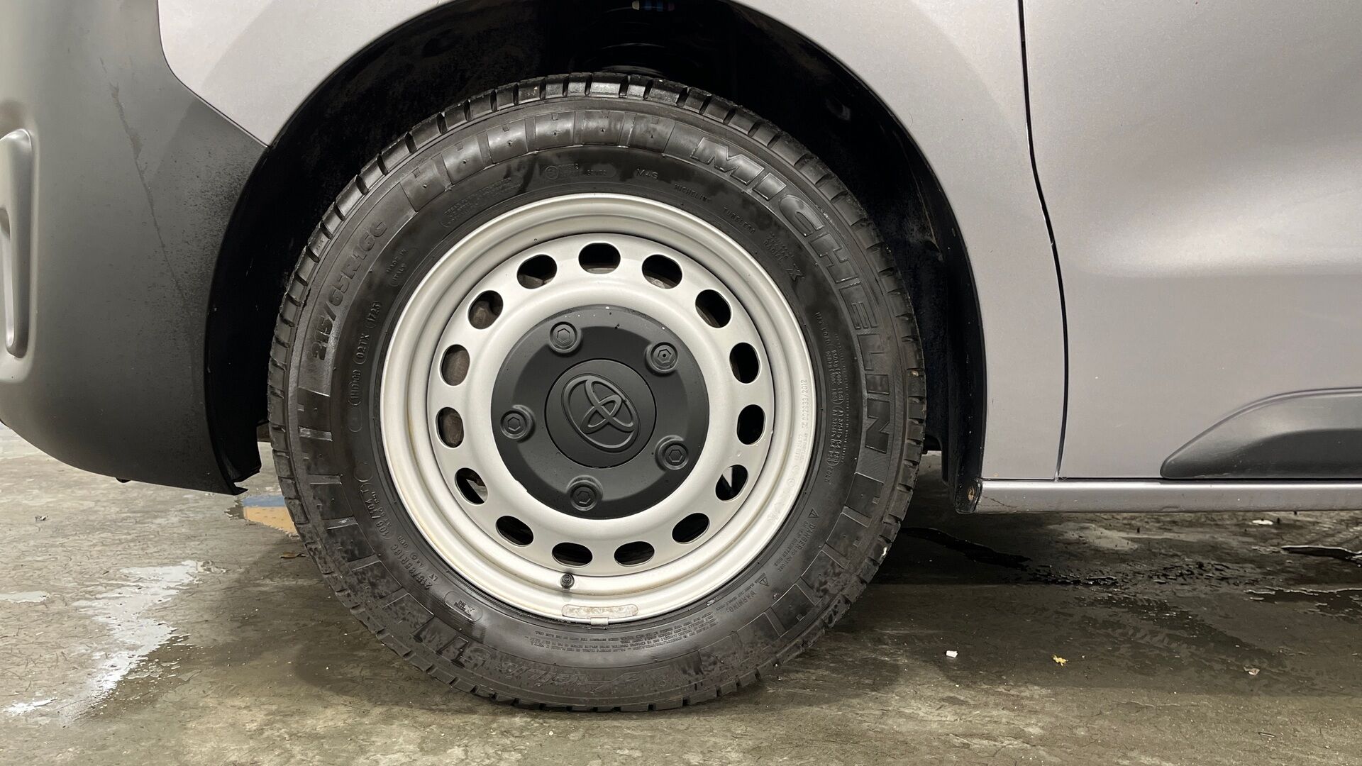 Toyota Proace iso kuva 18