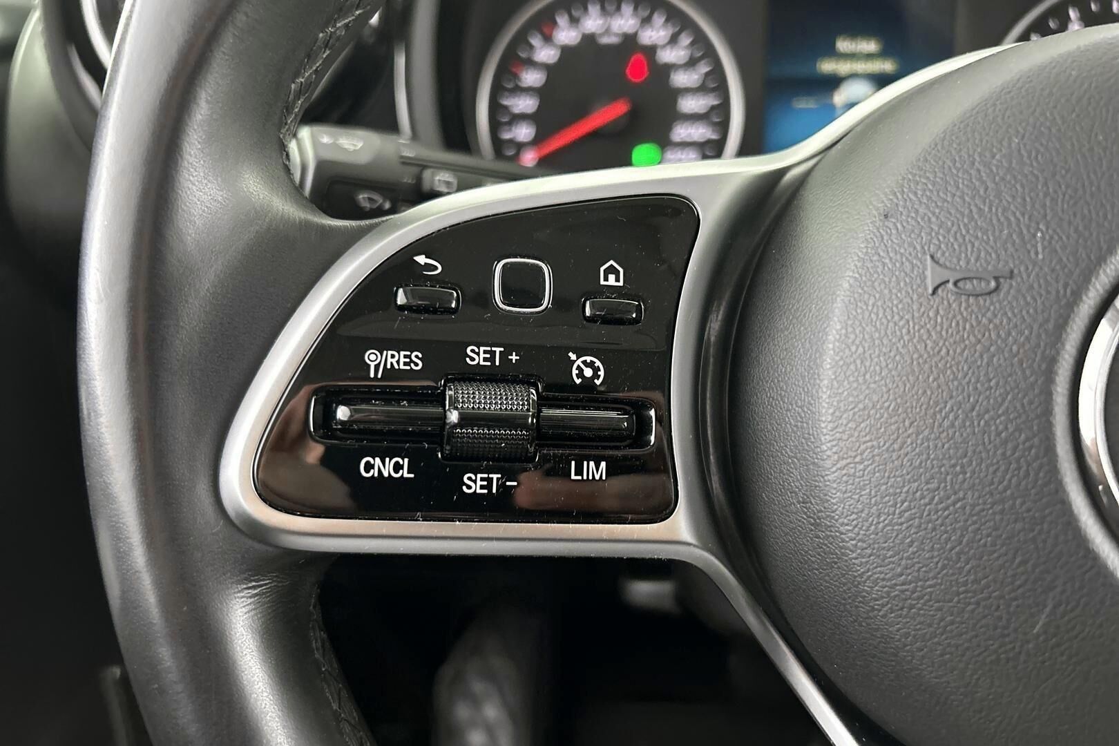 Mercedes-Benz T iso kuva 24