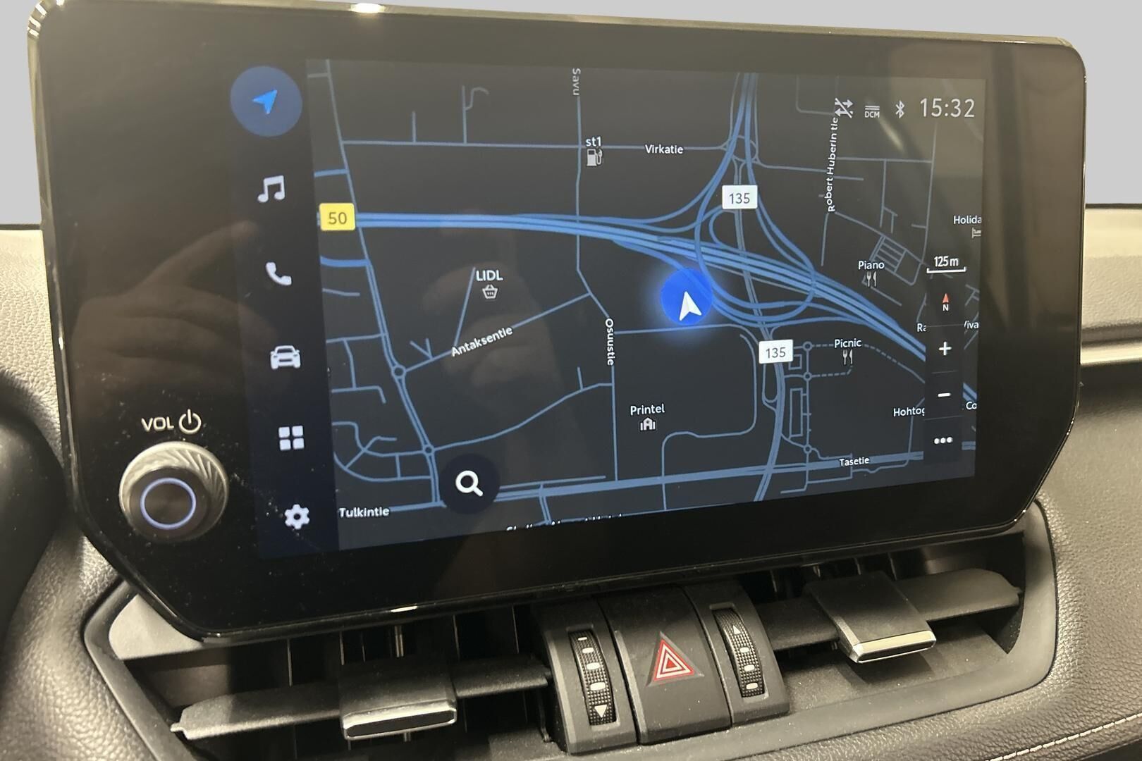 Toyota RAV4 iso kuva 19