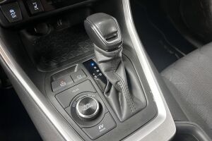 Toyota RAV4 esikatselu 22