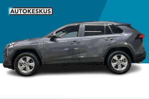 Toyota RAV4 esikatselu 8