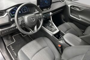 Toyota RAV4 esikatselu 9