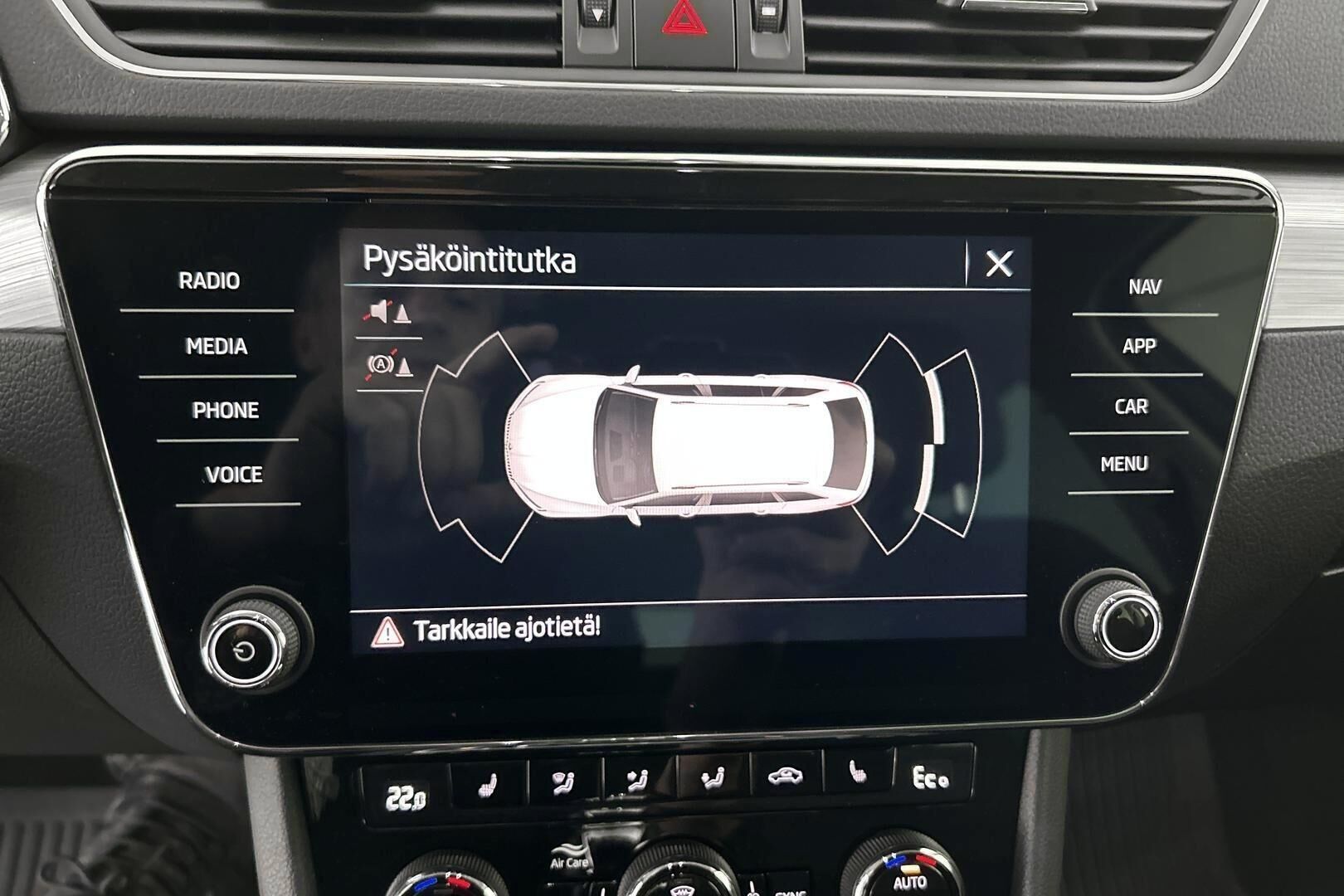 Skoda Superb iso kuva 20