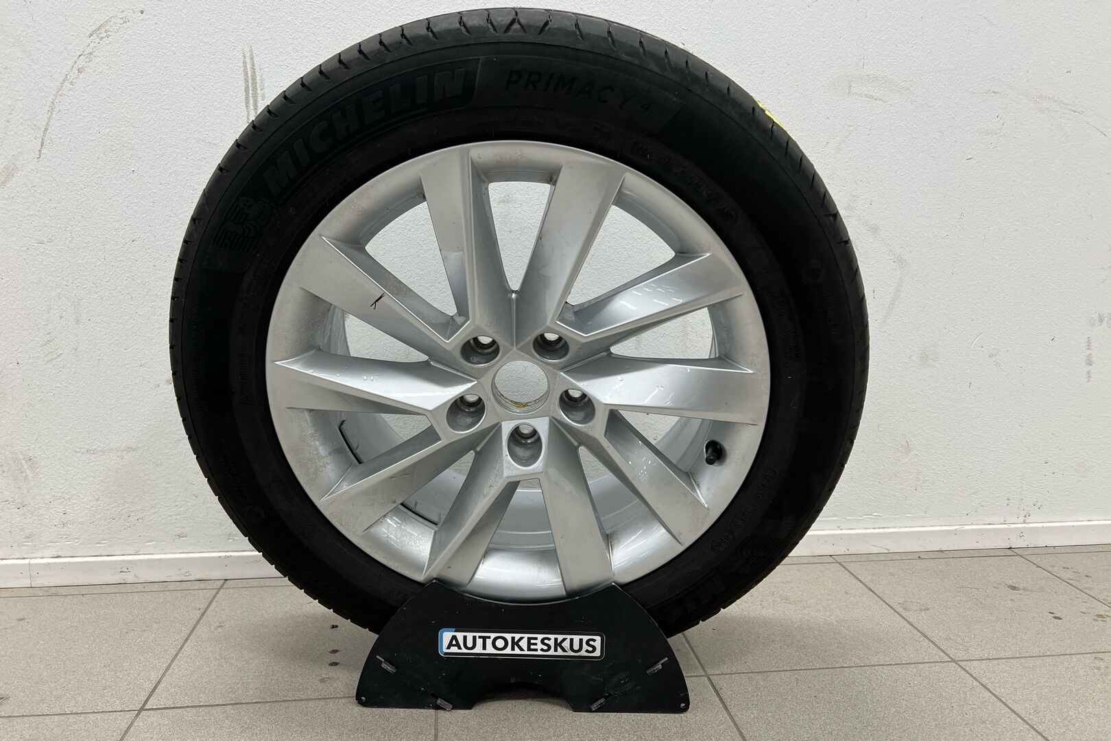 Skoda Superb iso kuva 21