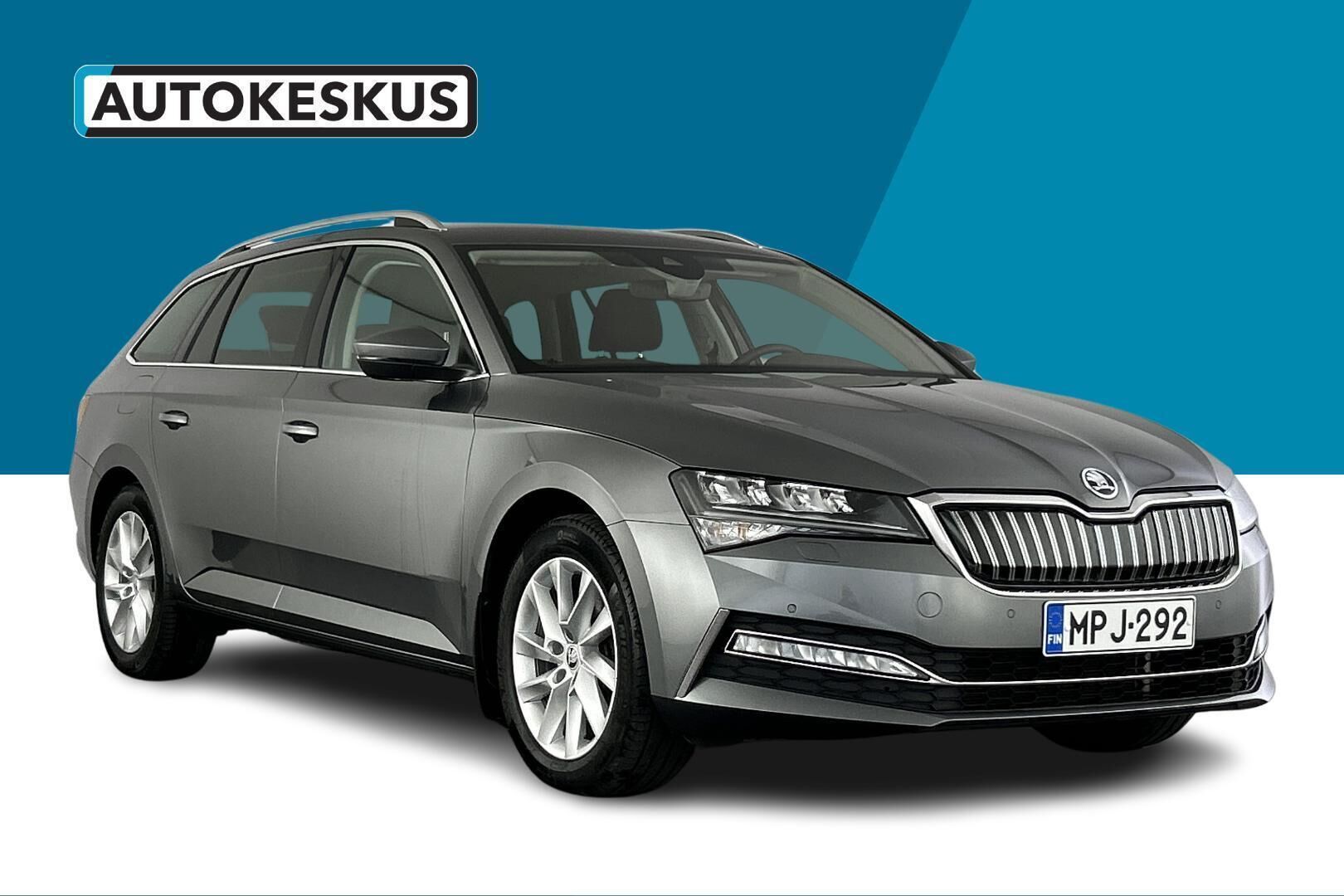 Skoda Superb iso kuva 3