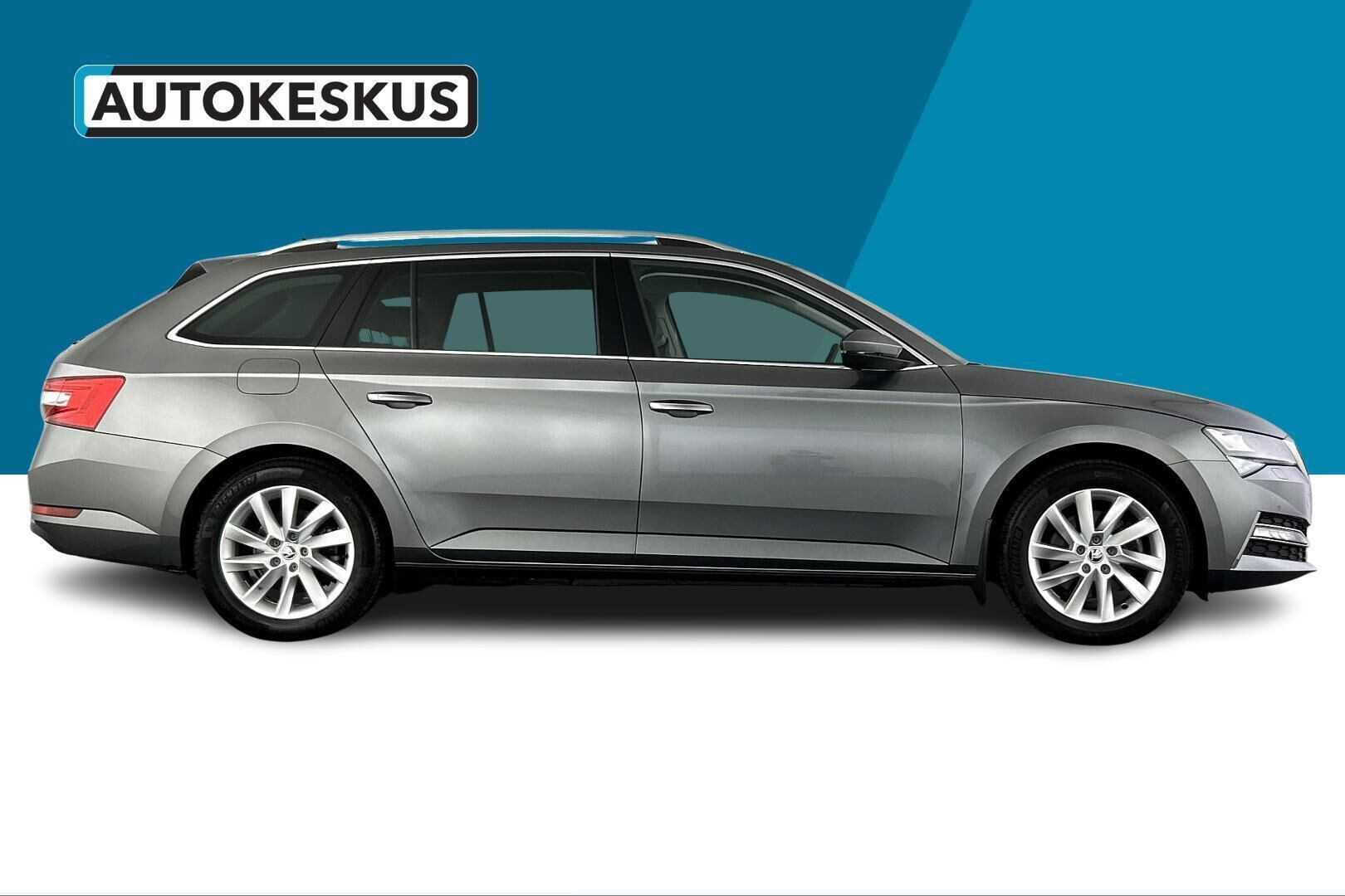 Skoda Superb iso kuva 4