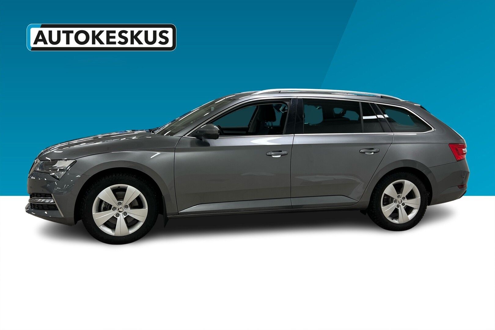 Skoda Superb iso kuva 4