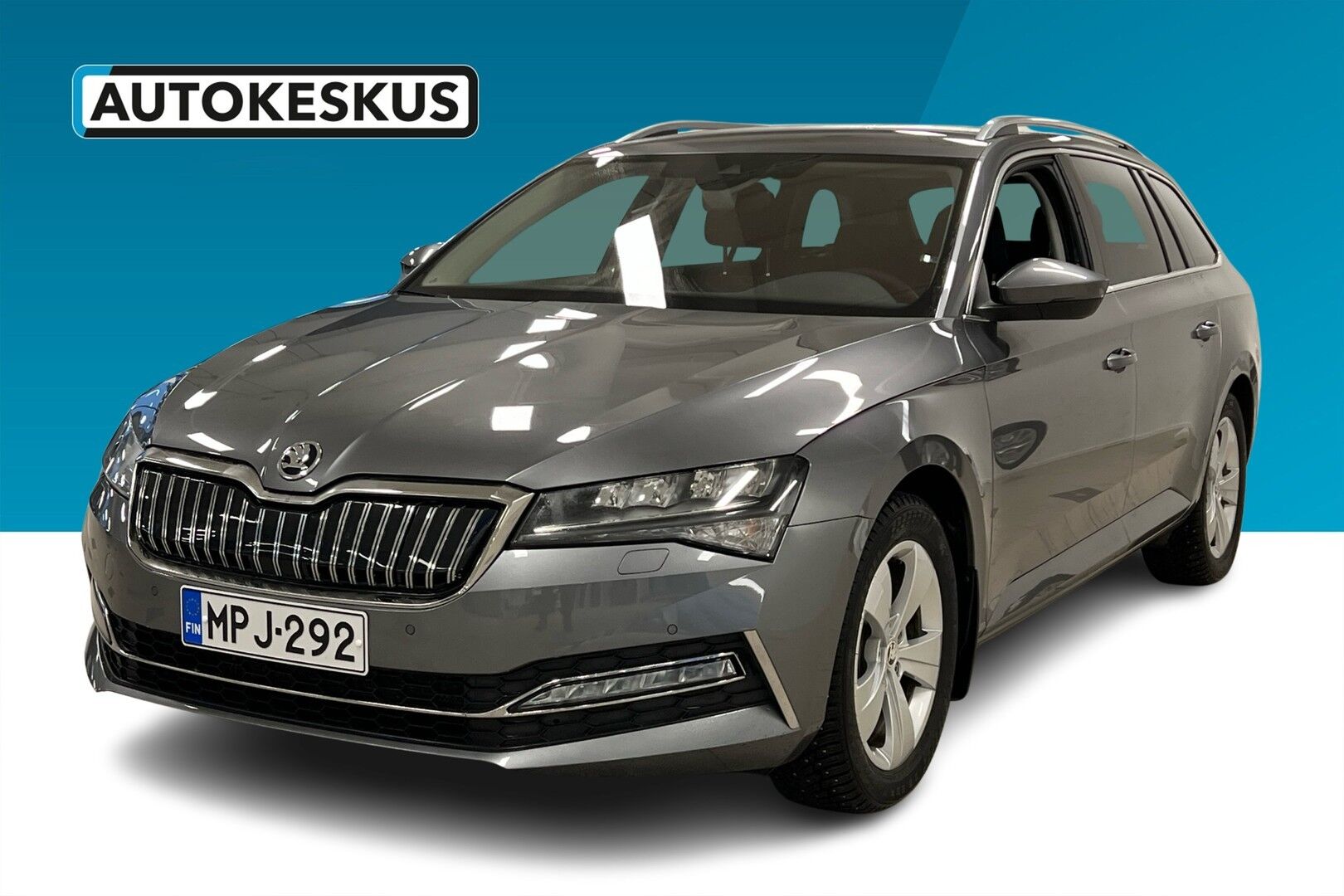 Skoda Superb iso kuva 0