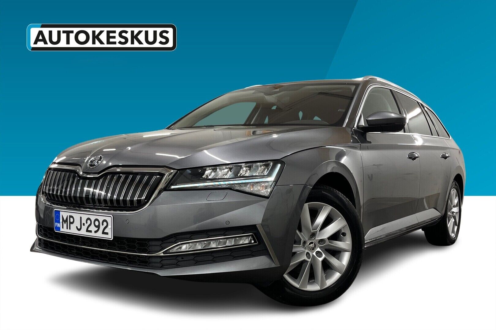 Skoda Superb iso kuva 0