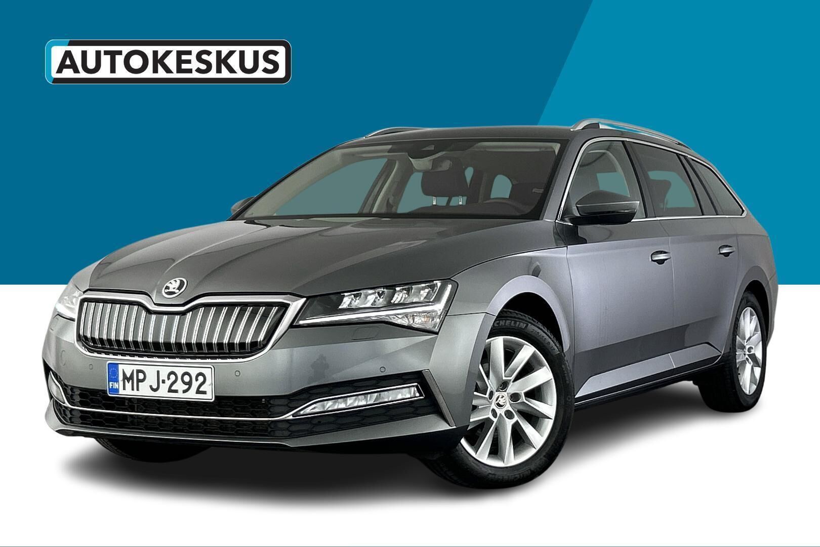 Skoda Superb iso kuva 0