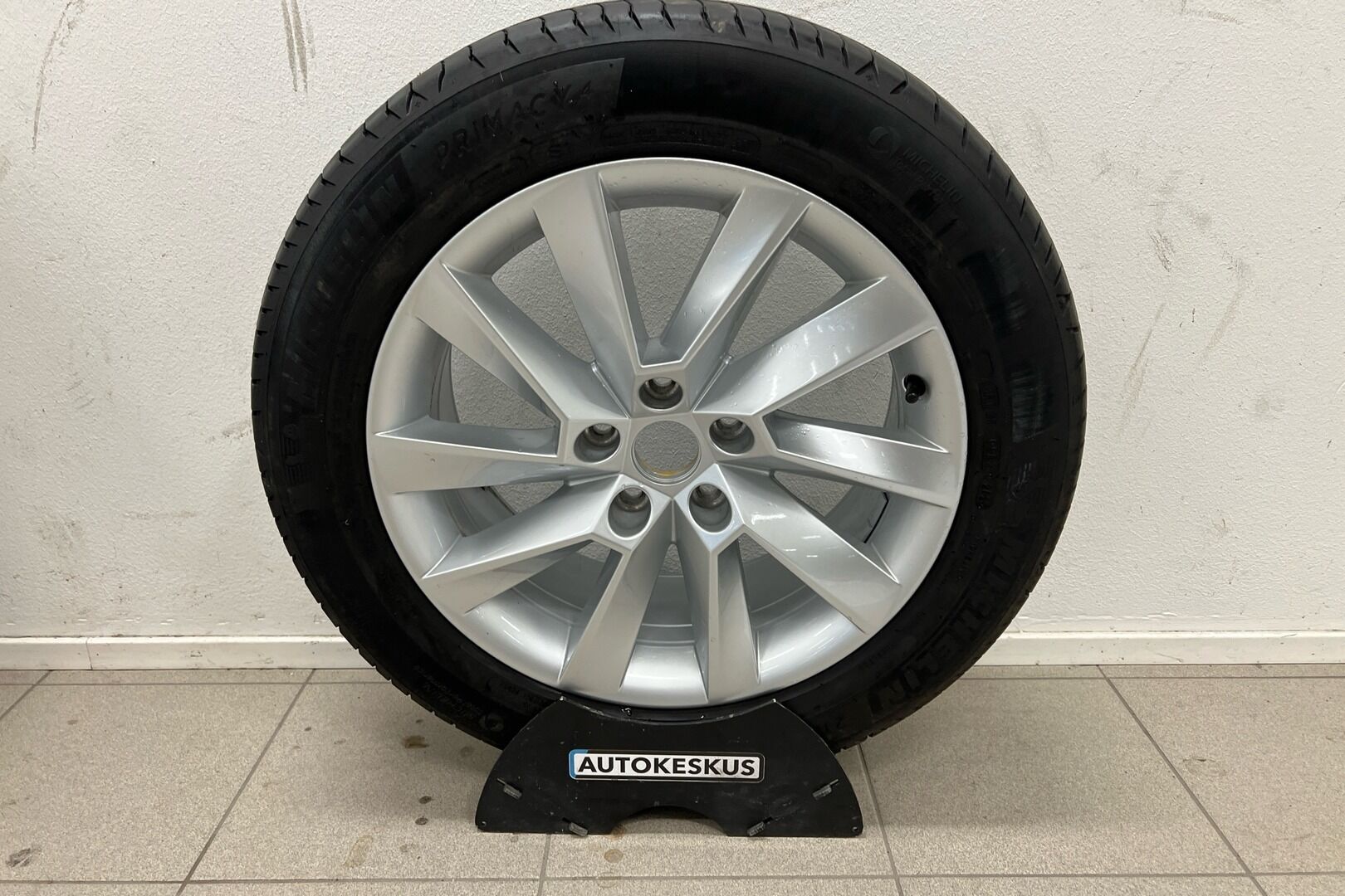 Skoda Superb iso kuva 21