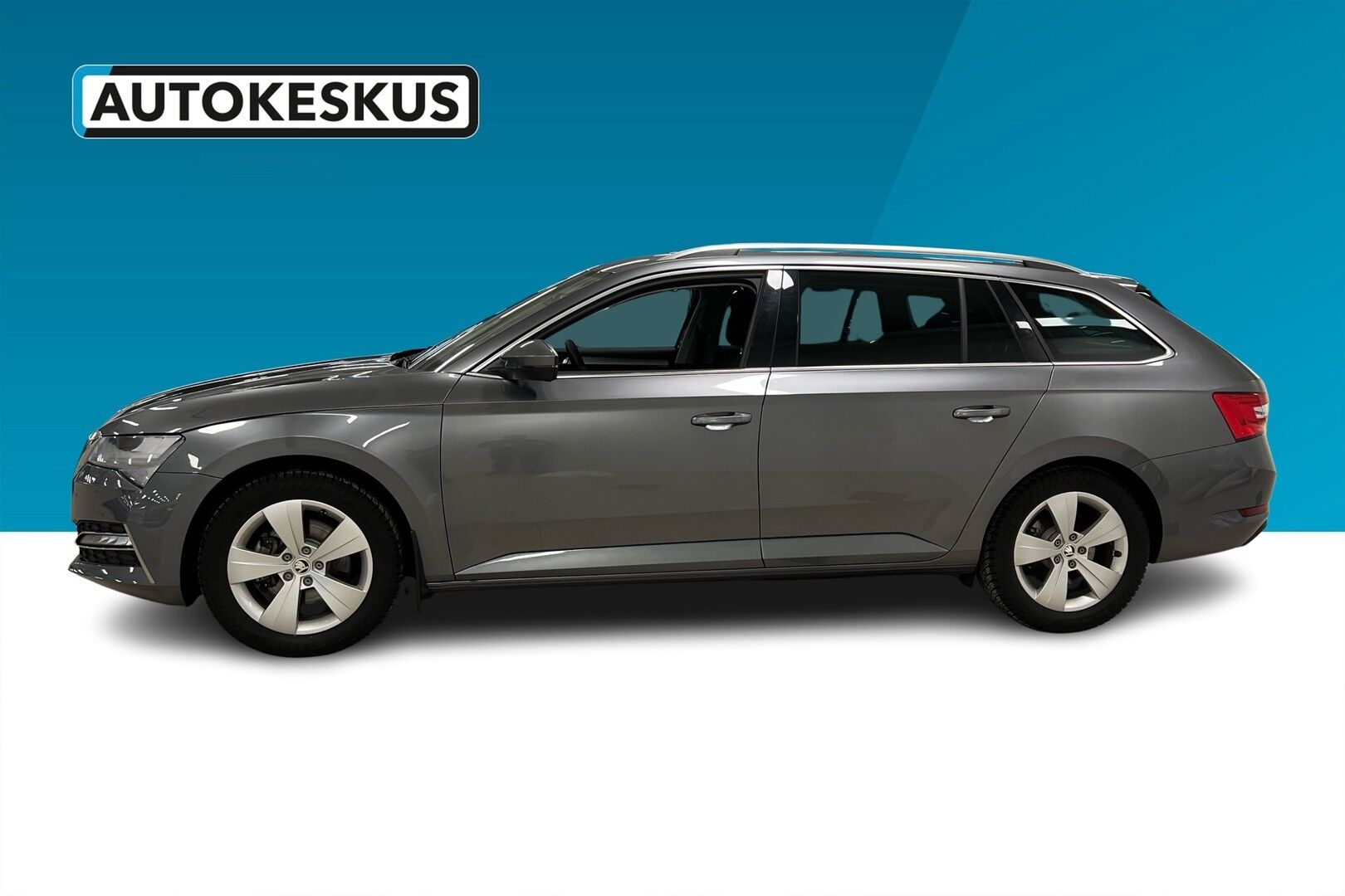Skoda Superb iso kuva 3