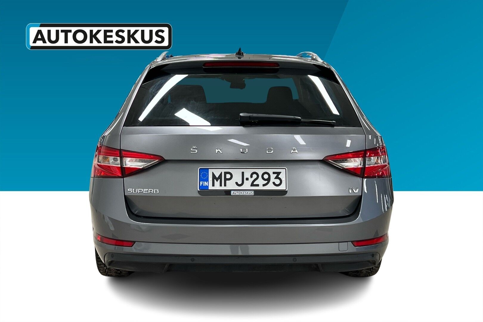 Skoda Superb iso kuva 4