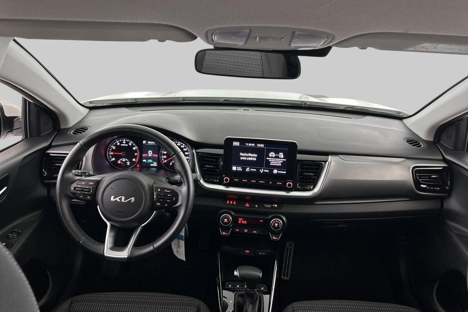 Kia Stonic iso kuva 10