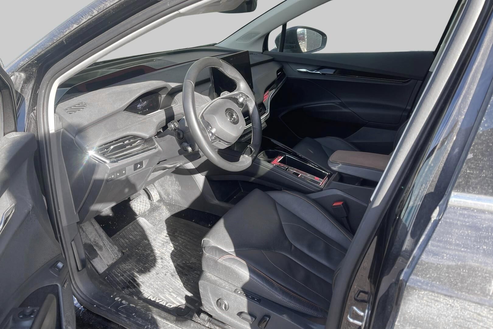 Skoda Enyaq iso kuva 2