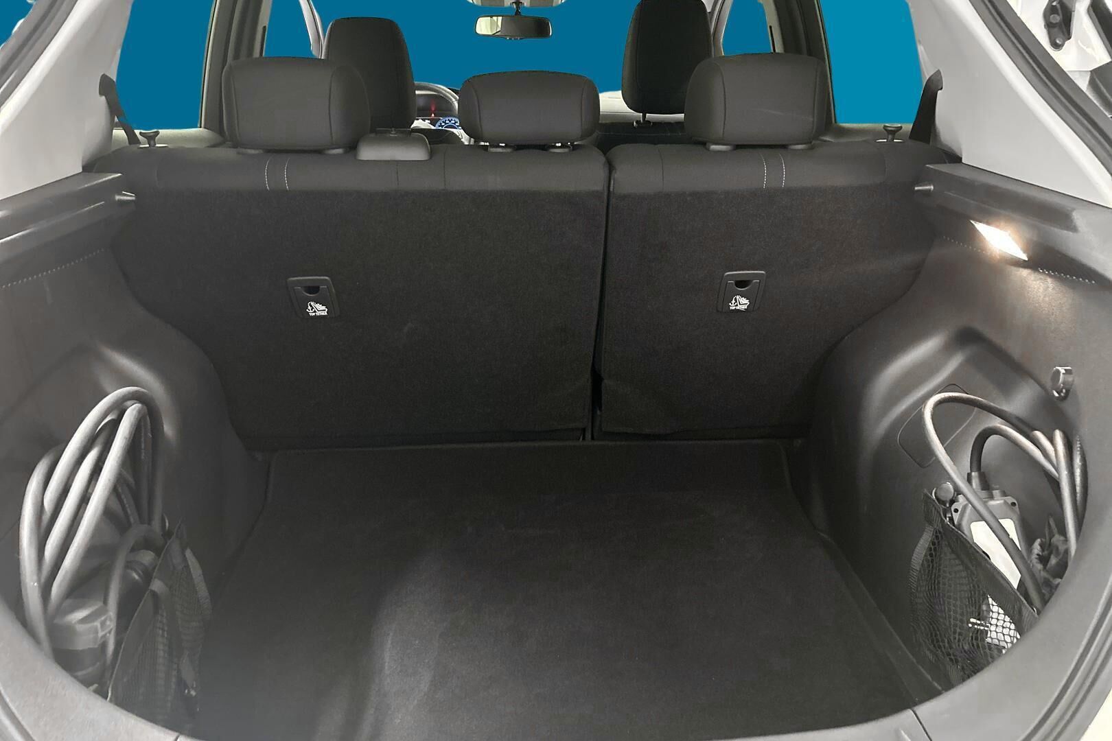 Nissan Leaf iso kuva 22