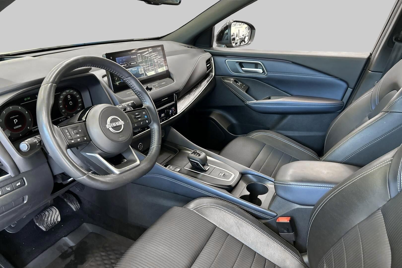 Nissan Qashqai iso kuva 8