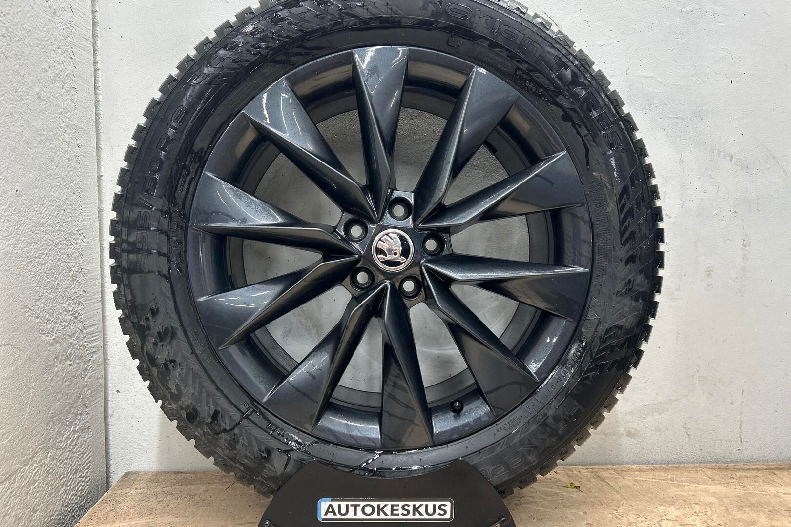 Skoda Enyaq iso kuva 13