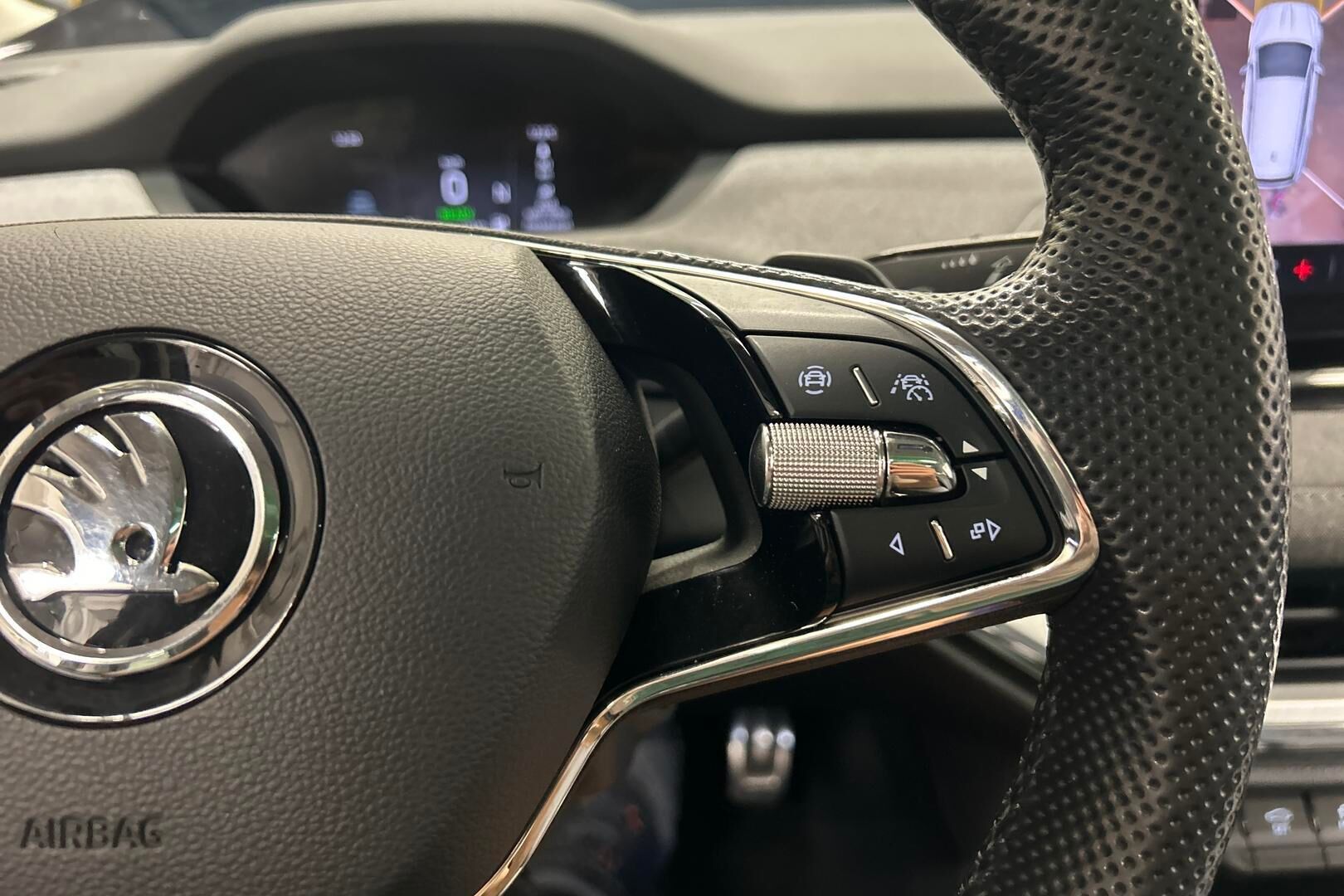 Skoda Enyaq iso kuva 18