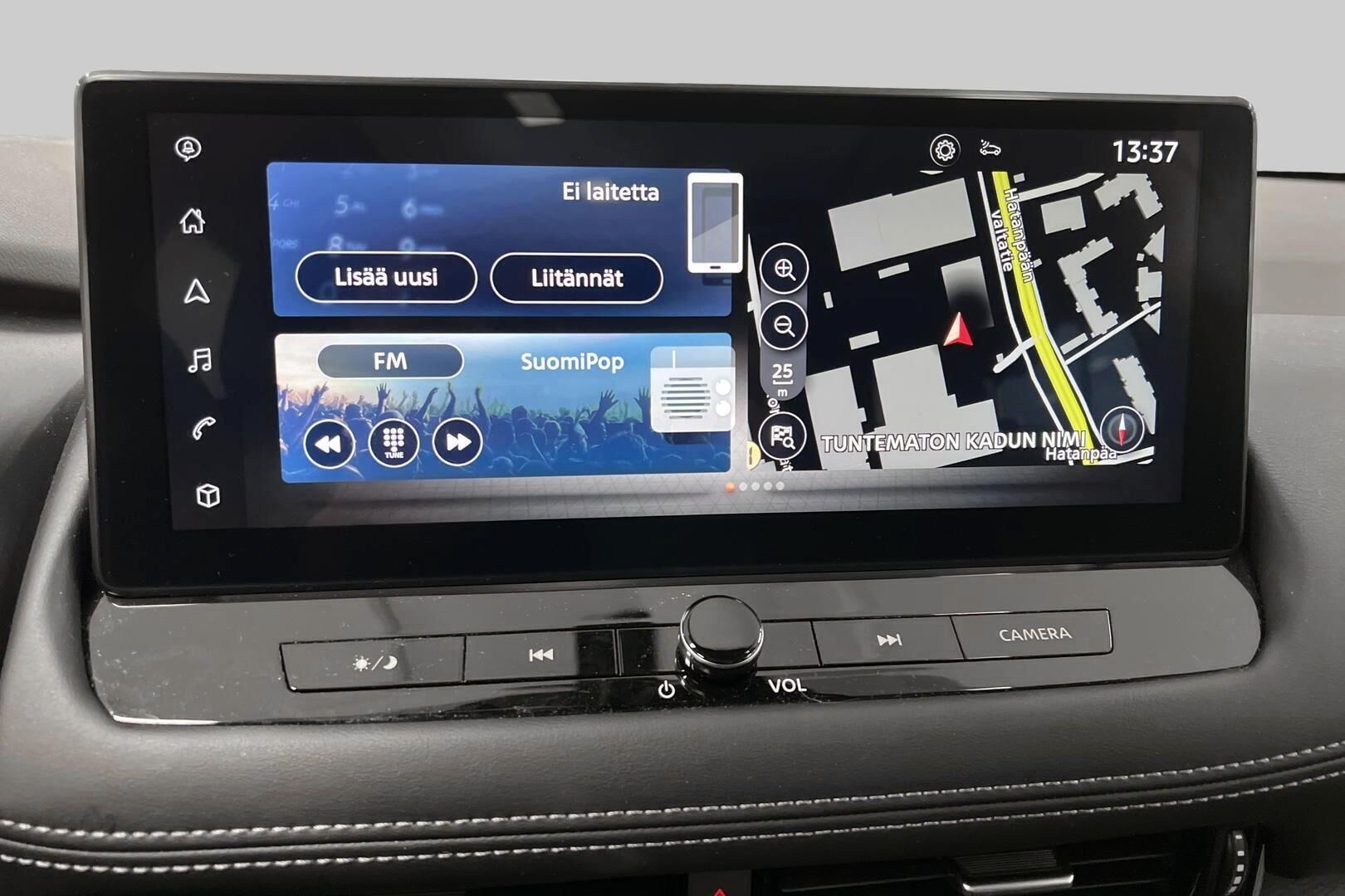 Nissan X-Trail iso kuva 14