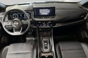 Nissan Qashqai esikatselu 10