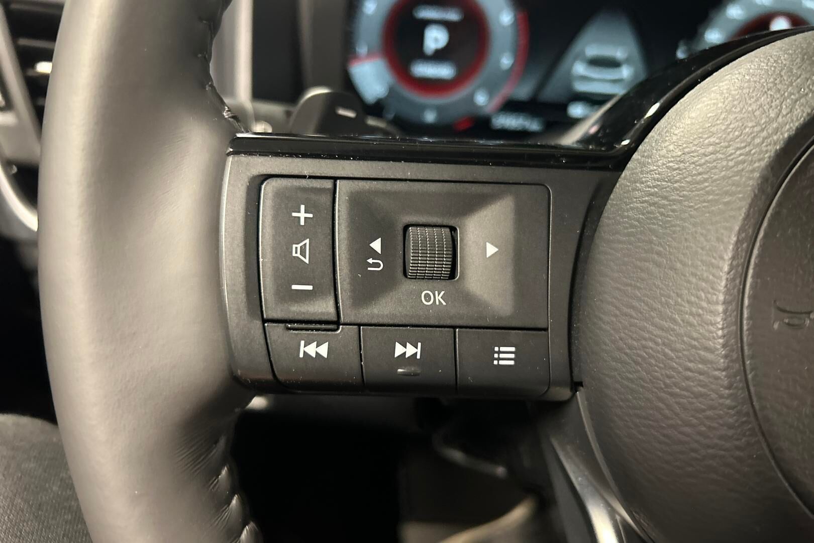 Nissan Qashqai iso kuva 22