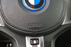 BMW i4 esikatselu 19