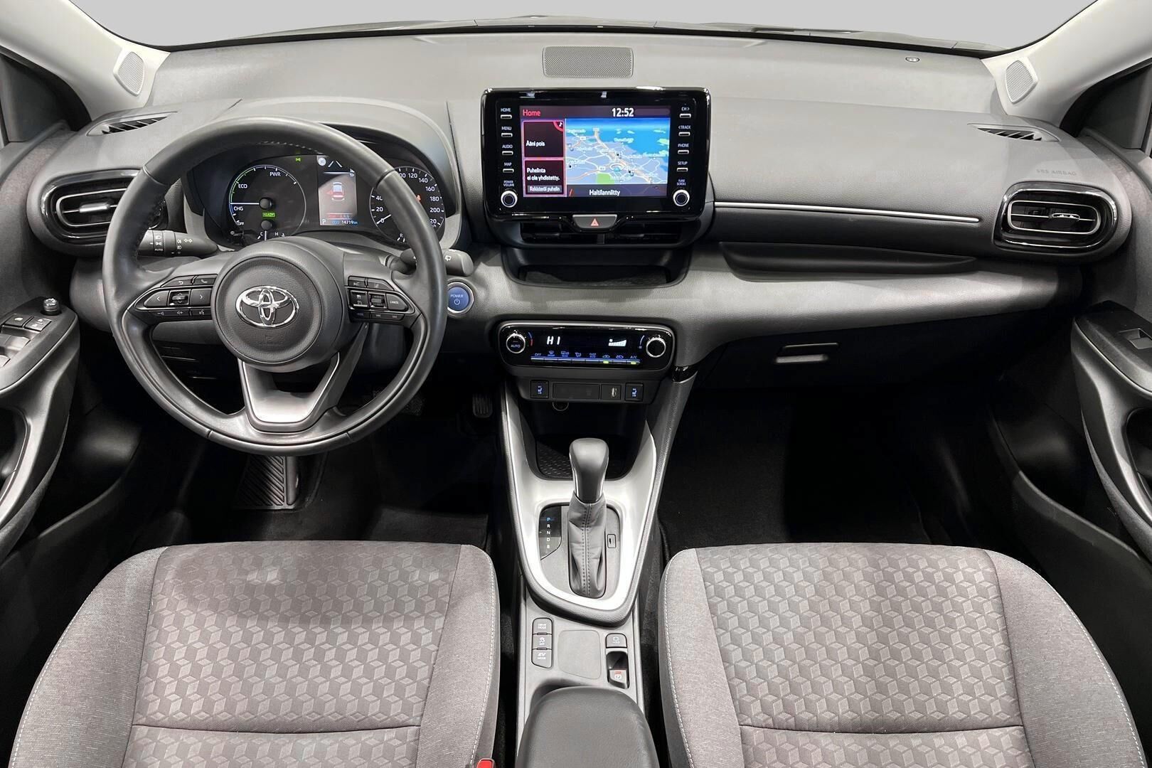 Toyota Yaris iso kuva 10