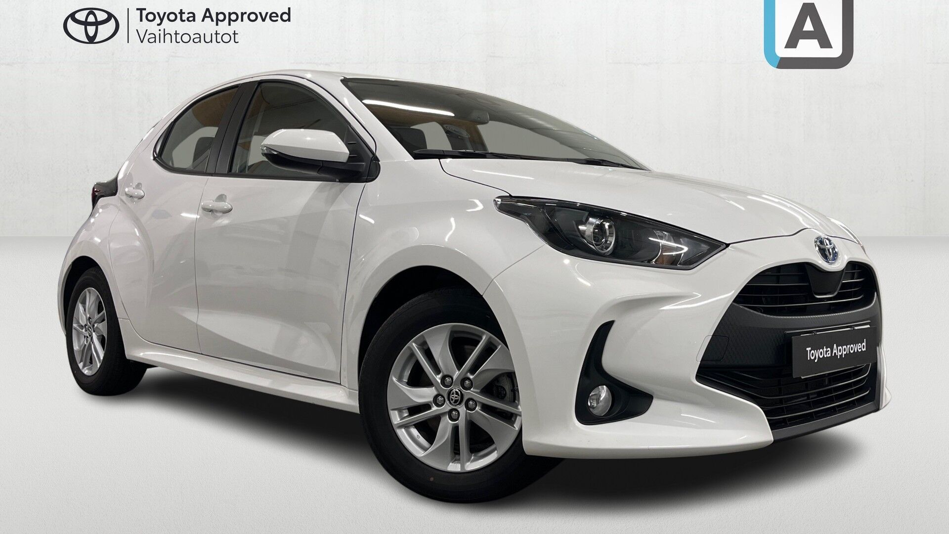 Toyota Yaris iso kuva 5