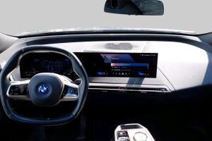 BMW iX esikatselu 1