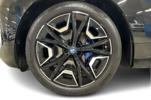 BMW iX esikatselu 12