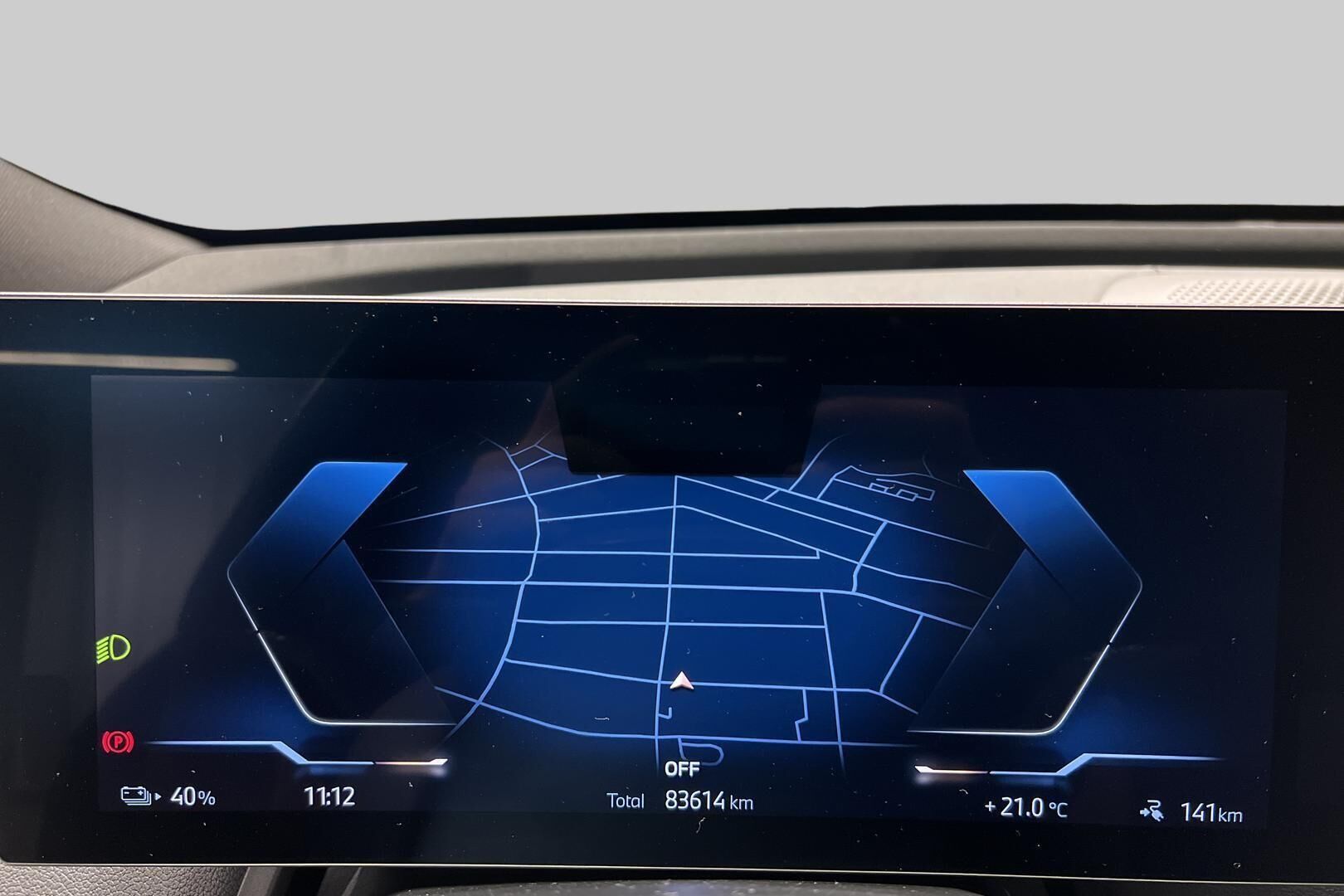 BMW iX iso kuva 14