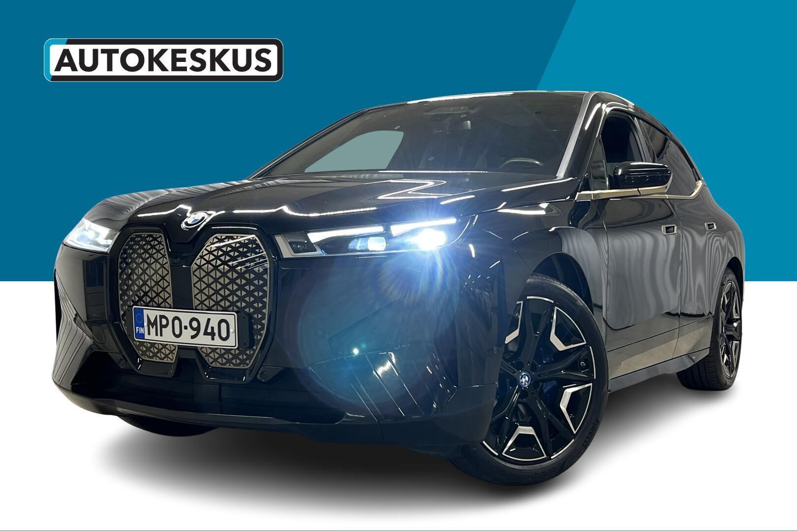 BMW iX iso kuva 0
