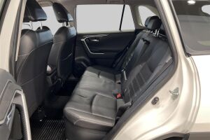 TOYOTA RAV4 esikatselu 10
