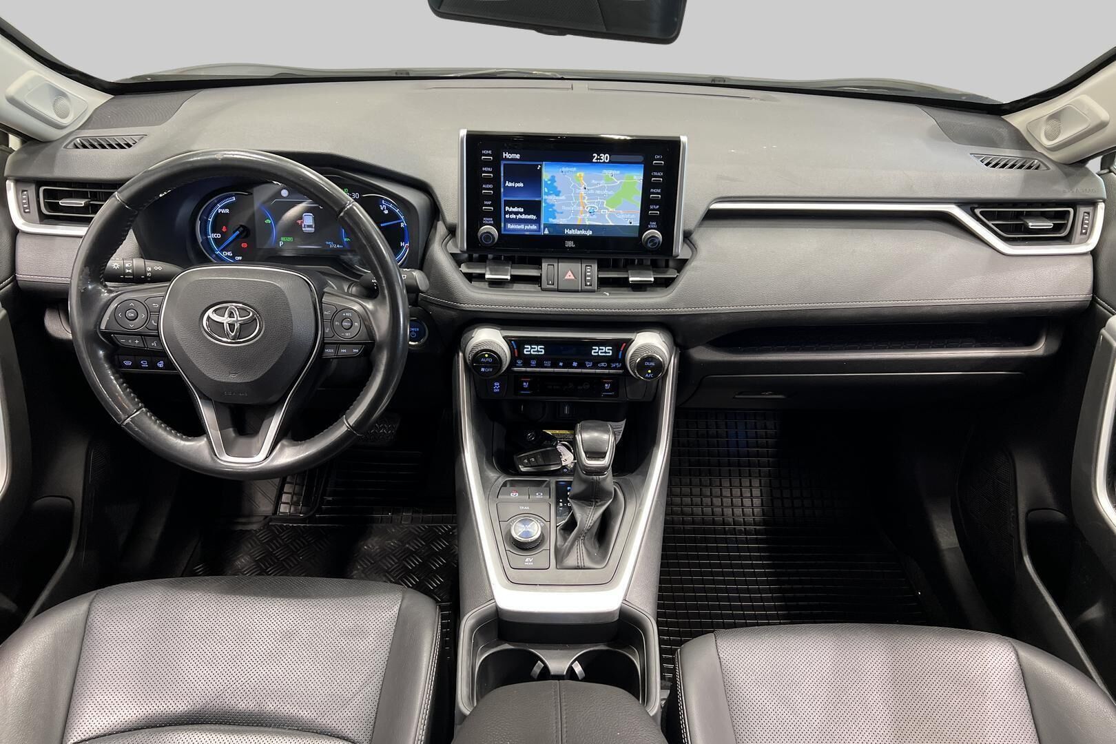 TOYOTA RAV4 iso kuva 11