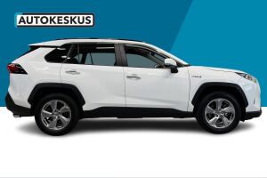 TOYOTA RAV4 esikatselu 4