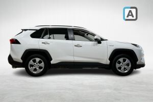 TOYOTA RAV4 esikatselu 4