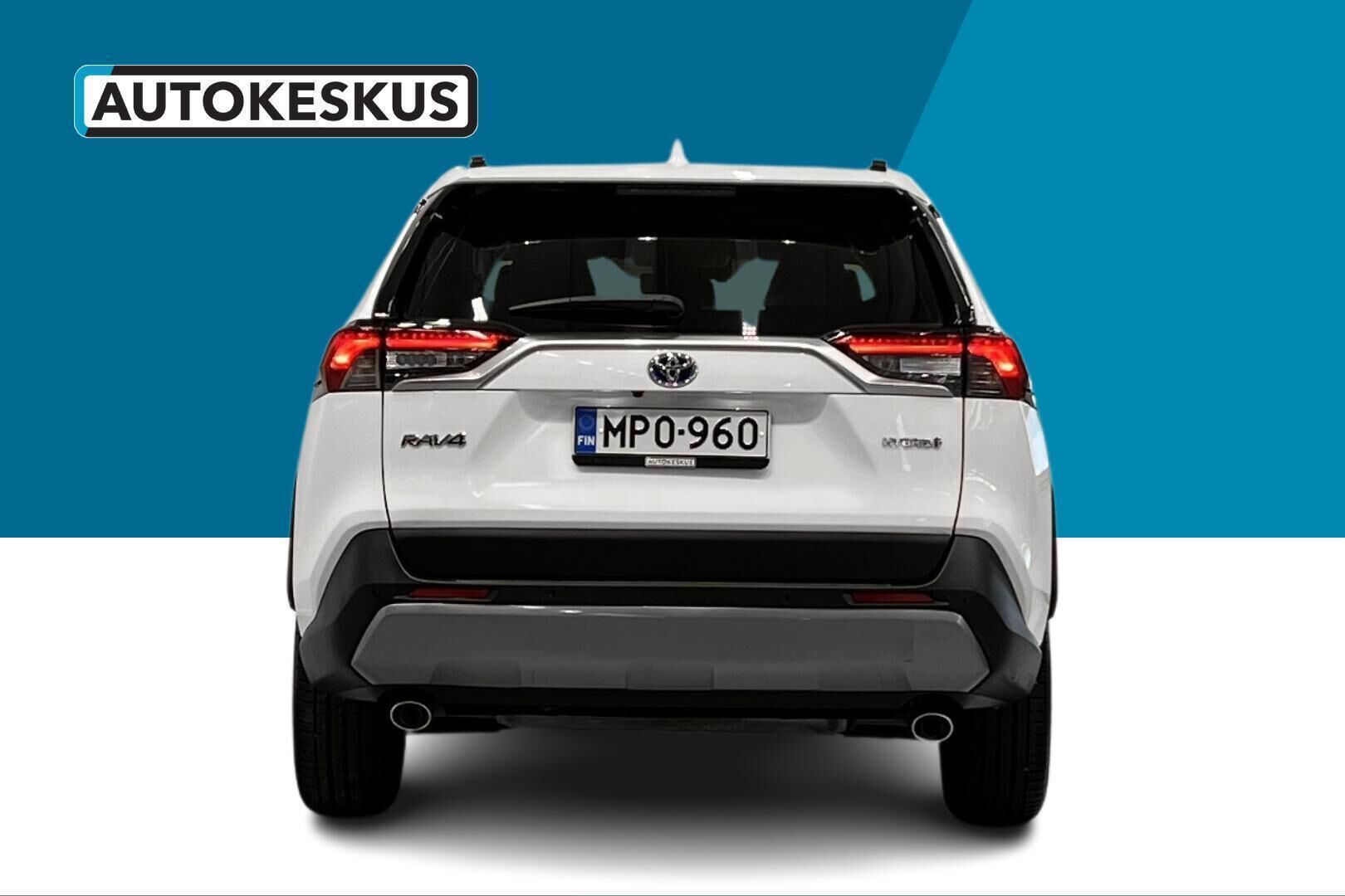 TOYOTA RAV4 iso kuva 6