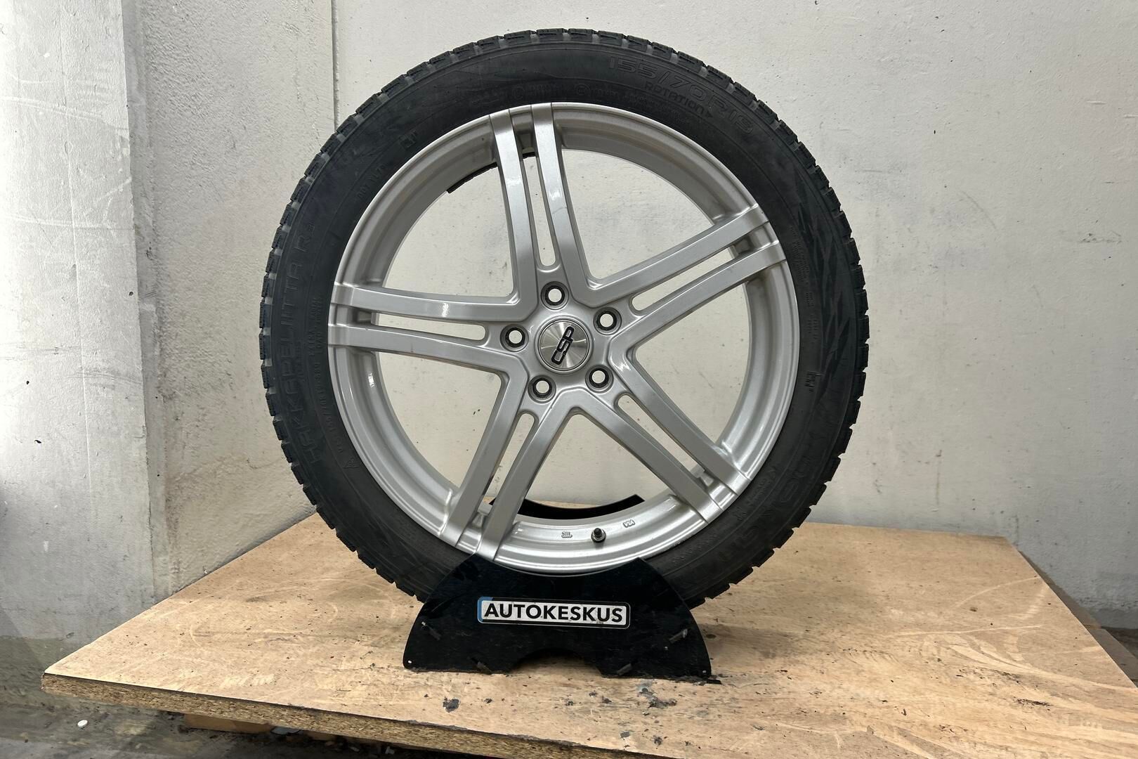 BMW i3 iso kuva 12